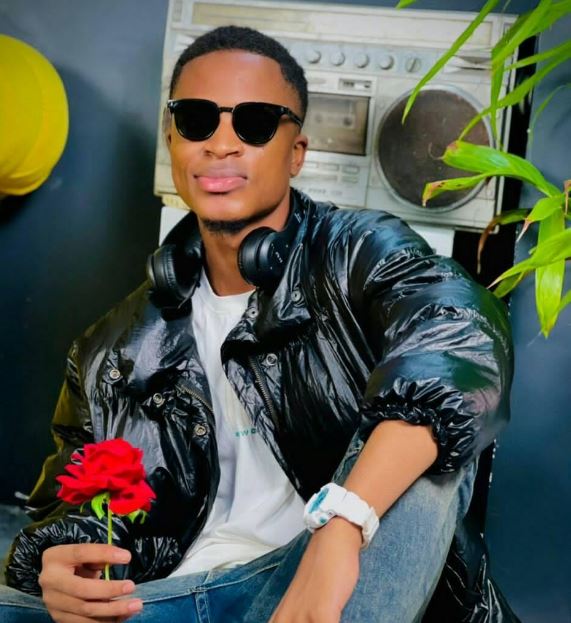 Download Audio | Toxic Fuvu – Kipepeo Valentine verse