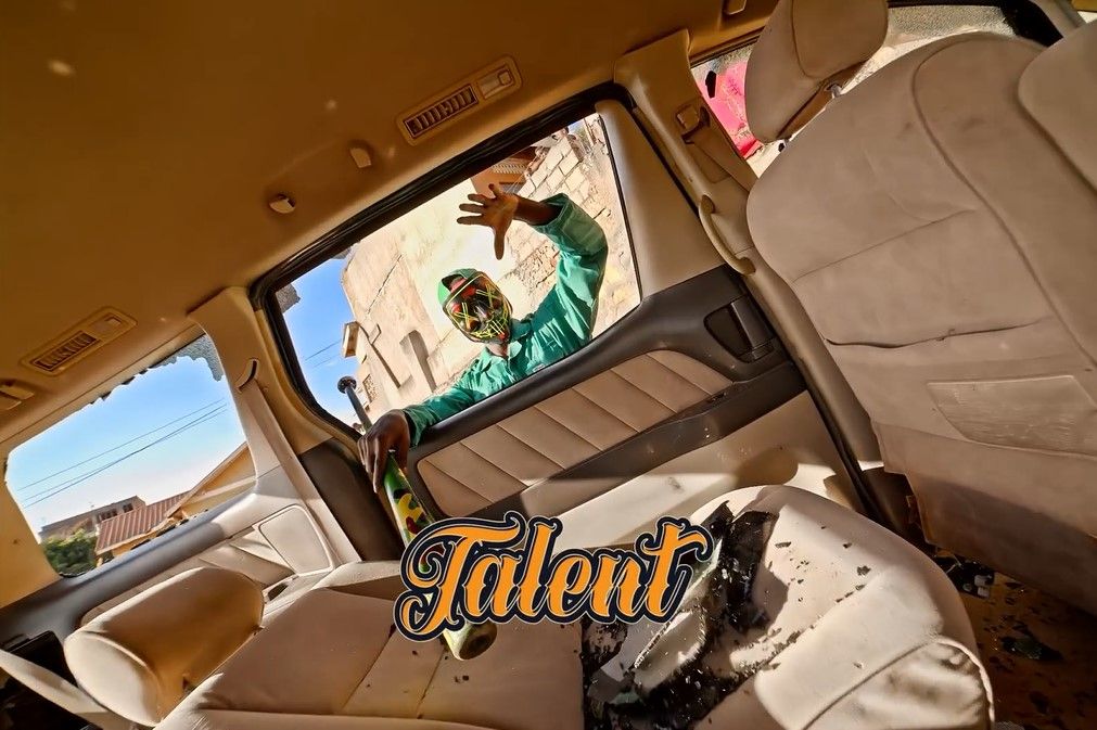 VIDEO : Alien Skin – Talent