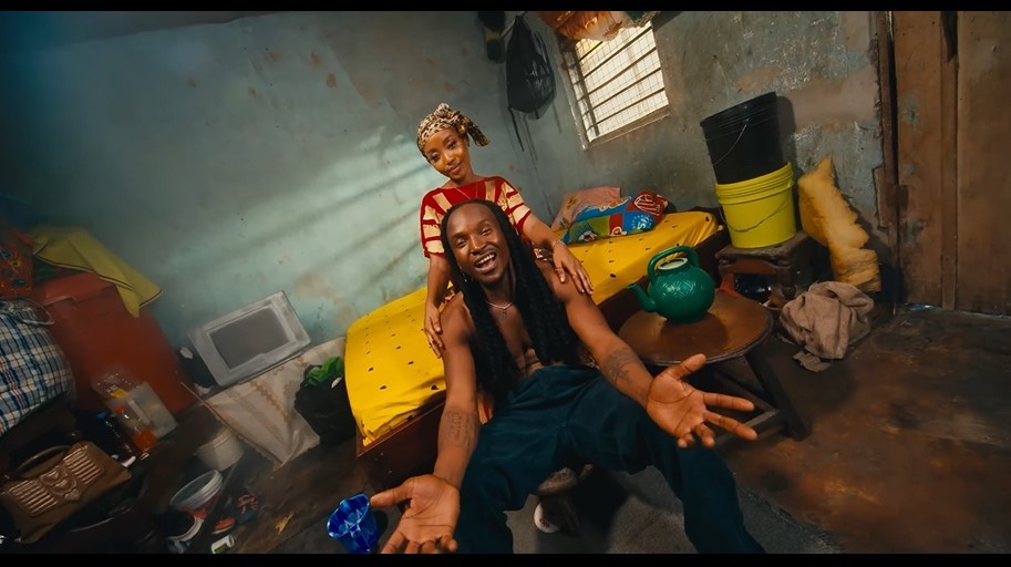 VIDEO : Barnaba – Itakuwaje