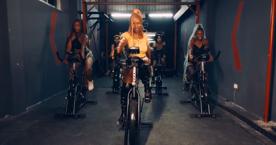 VIDEO : Mrs Energy Ft Mabantu – Maji Maji (Mp4 Download)