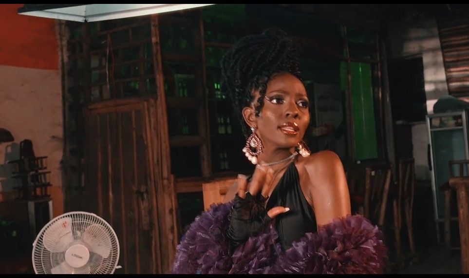 VIDEO : Phina – Yumba (Mp4 Download)